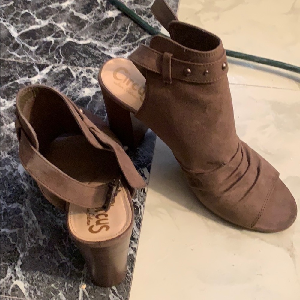 Heeled ankle boots
